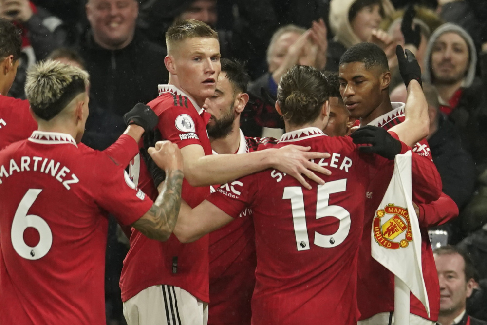 队其他成员 队其他成员